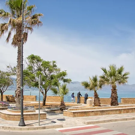 Alta Marea Sea Aparthotel Balestrate